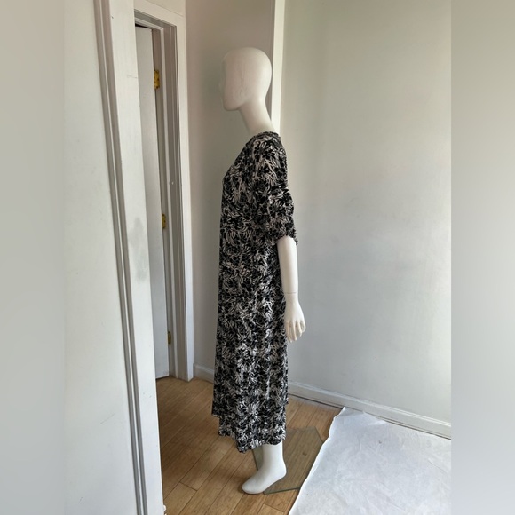 Arket  Kaftan Maxi Dress V-neck Size EU 38 US 8 Floral Black White Short Sleeve - Picture 4 of 10